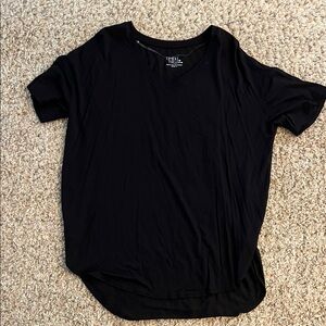 🔥4/$10 Time and Tru Black Short Sleeve V-Neck Tee
